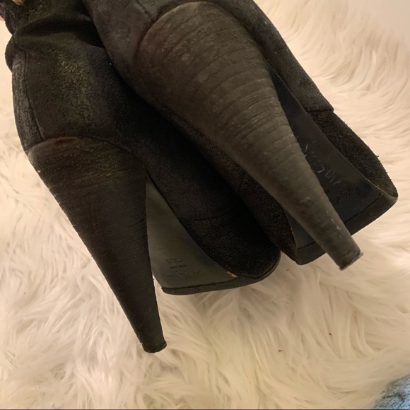 Elizabeth and James Reese Scrunch Heeled Black Boots - Picture 10 of 14